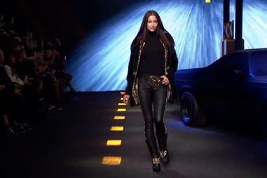 Irina e Naomi no desfile da Philipp Plein