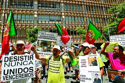 Analistas falham colapso do BES 