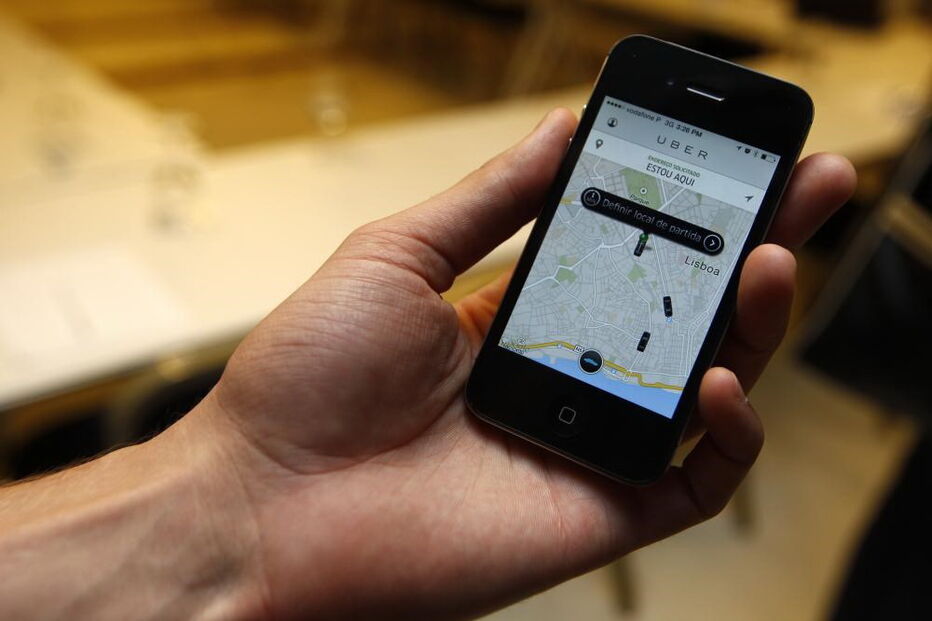 Uber, telemóvel, Lisboa, Portugal, transportes, 
