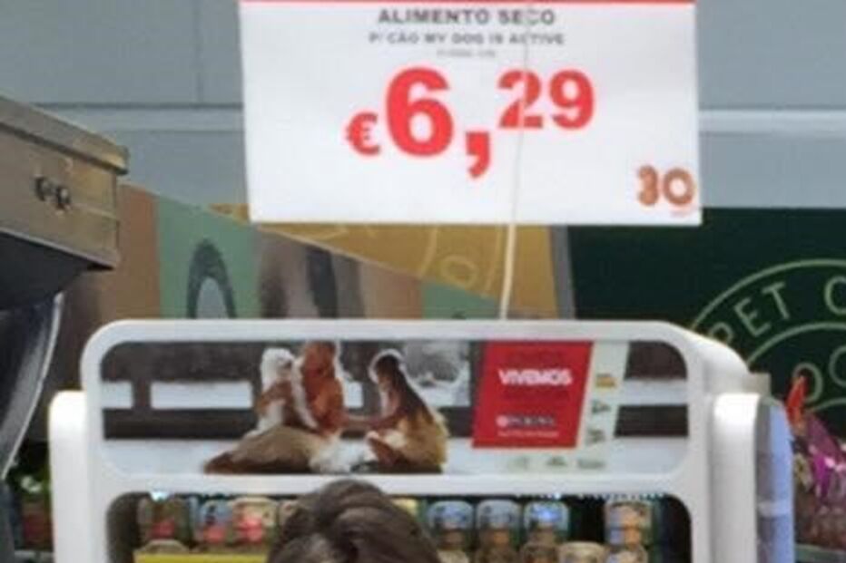 ministra, hipermercado, Maria Luís Albuquerque, compras