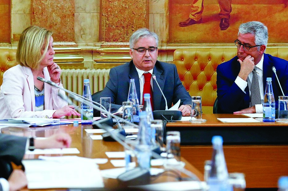 Liberdade total na pré-campanha 