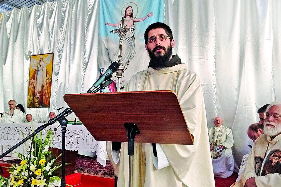 Gestor de empresas foi ordenado frade 