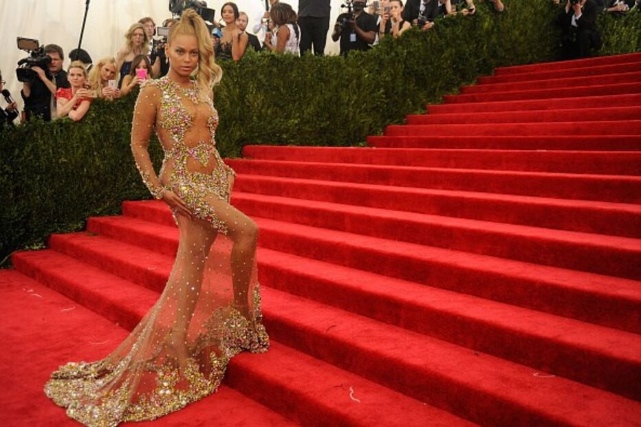 Beyoncé, cantora, criticas, Givenchy, vestido, Gala Met, transparência