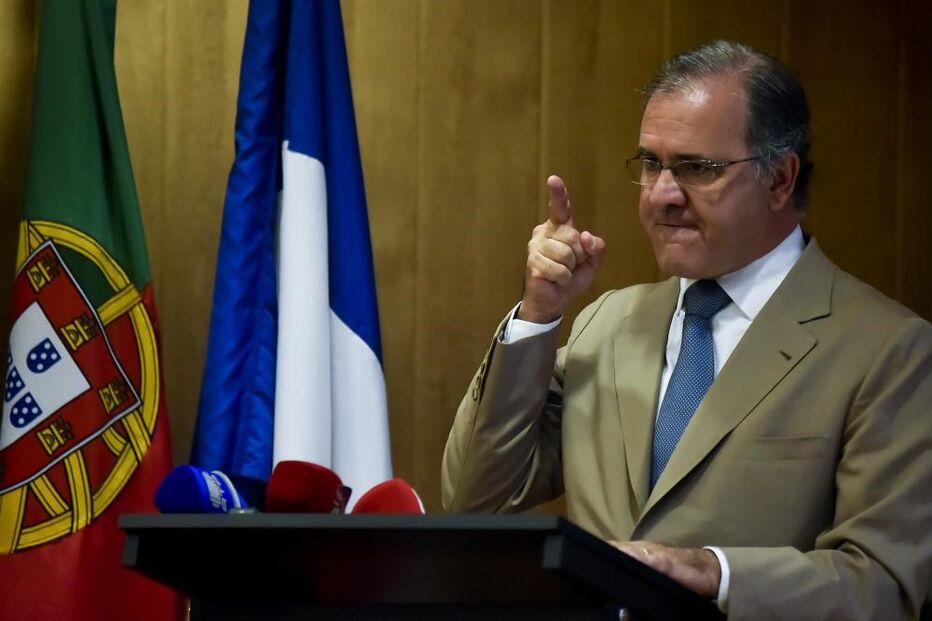 António Pires de Lima, ministro, economia