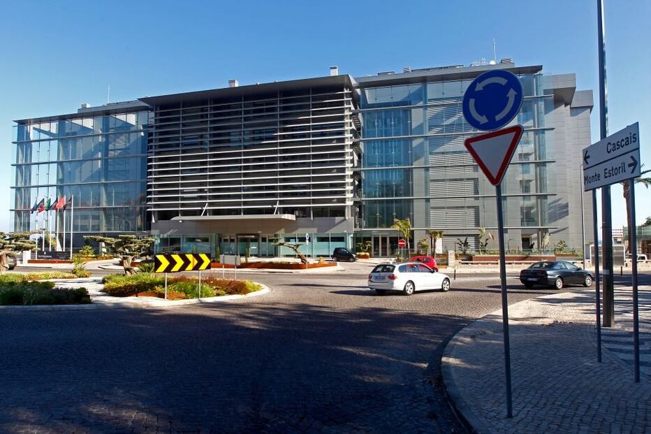 Jorge Jesus, Jesus, casa, Estoril, treinador, futebol, exterior, luxo