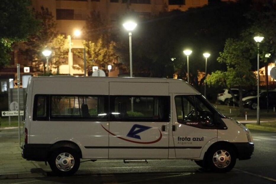 acidente, autocarro, despiste, albufeira, algarve