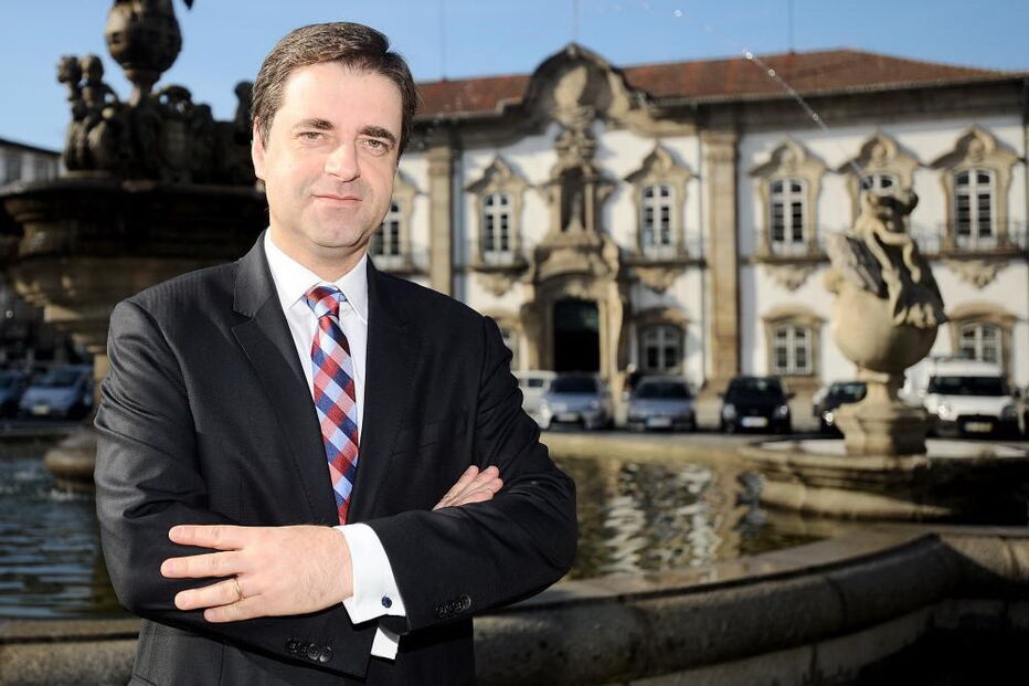 Ricardo Rio, presidente, Câmara Municipal, Braga, fachada