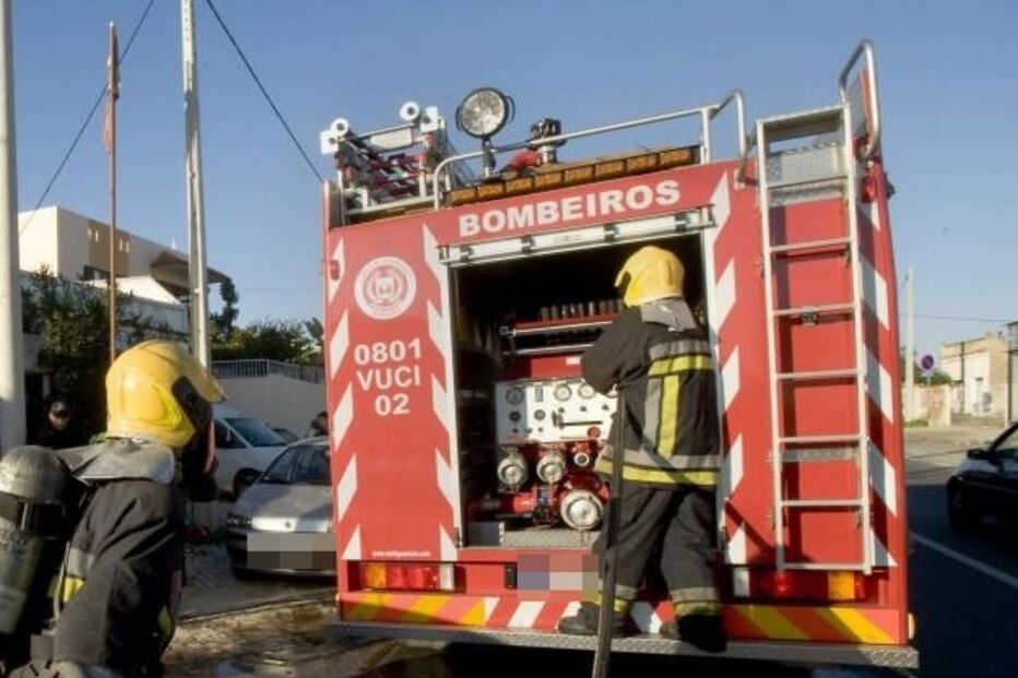 bombeiros, incêndio, casal de cambra