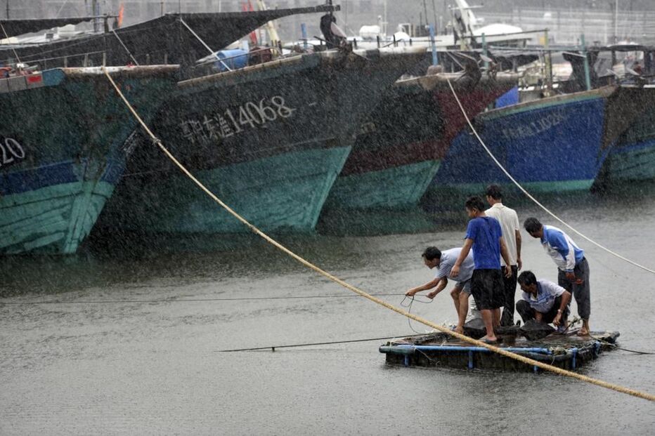 tufão, Kujira, pescadores, china