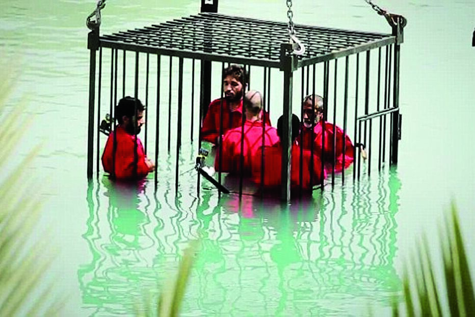 ISIS mostra novas formas de matar 