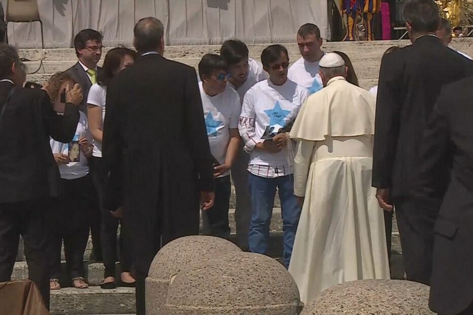 papa, pais das vítimas do meco, vaticano