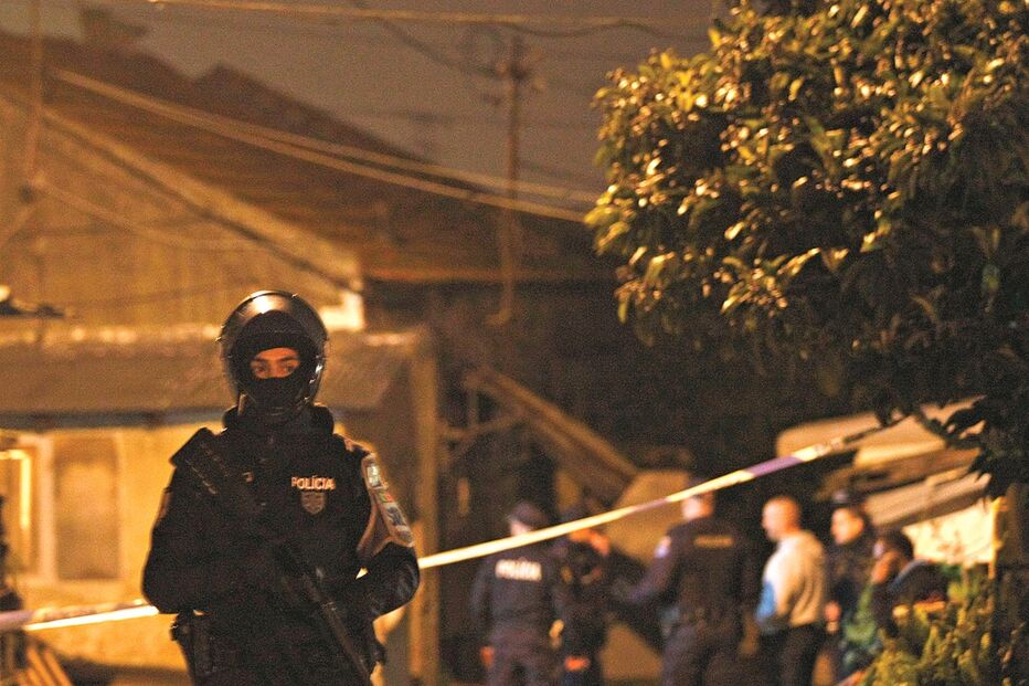 Mata por trânsito e apanha 14 anos 