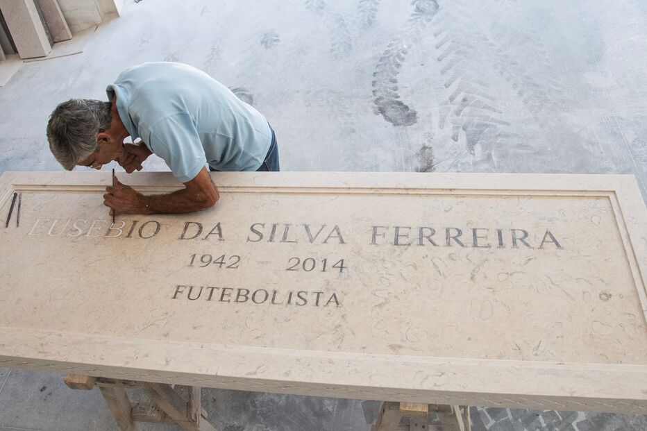 Adolfo Leal, Eusébio