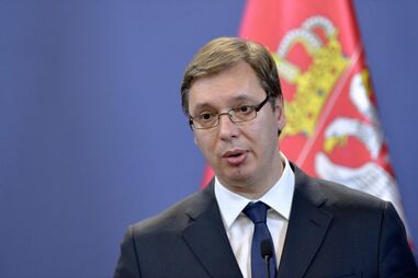 Aleksandar Vucic, Sérvia