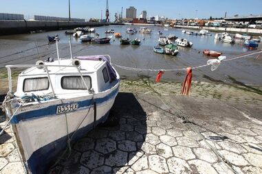 Doca do Poço de Bispo, Lisboa