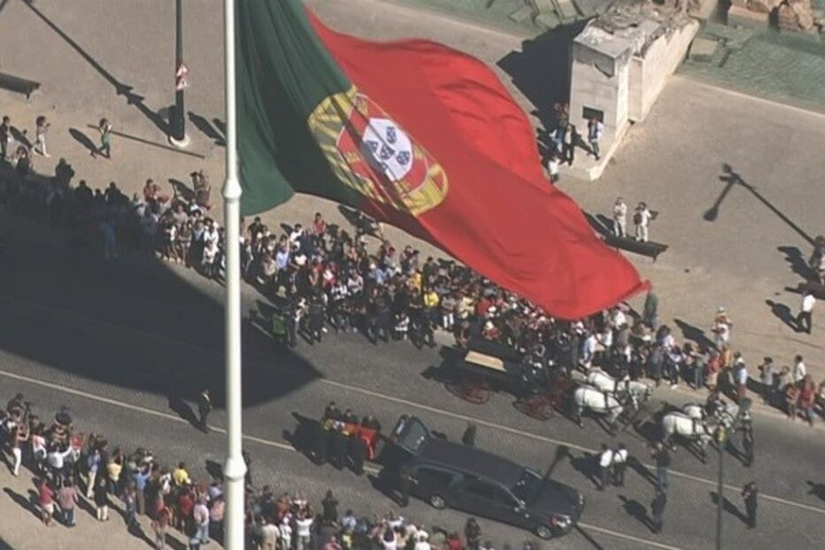 eusébio, urna, trasladação