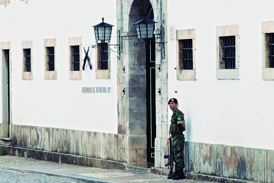 04-07-2015_02_24_51 Imagem alg12a.jpg