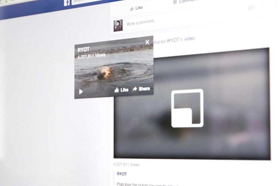 Facebook, vídeos, scroll