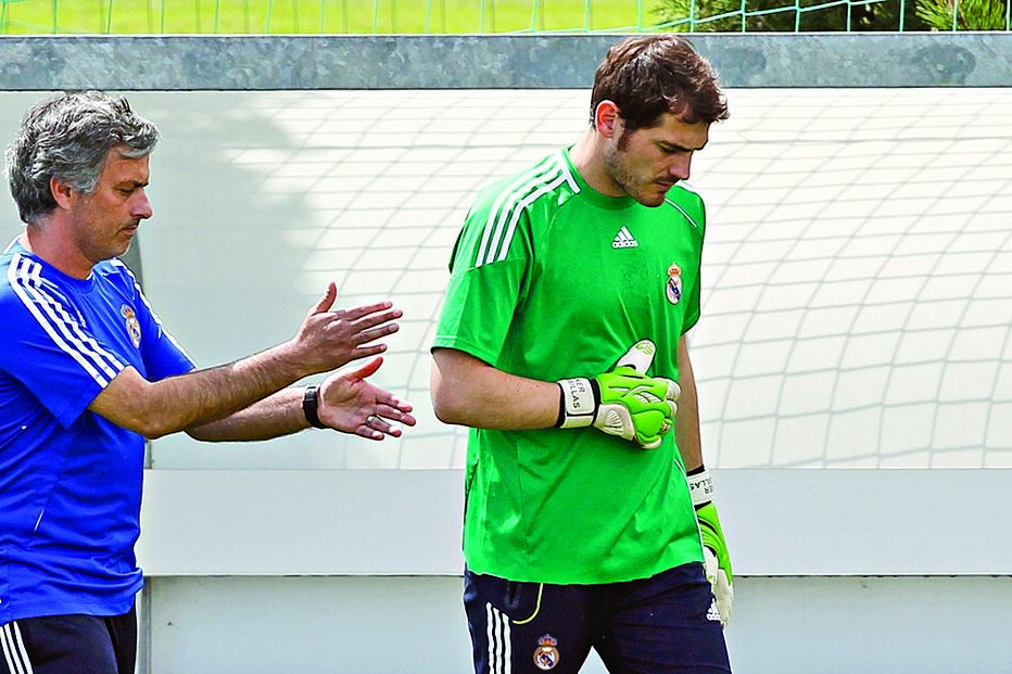 ‘Mou’ critica dragões e leões 