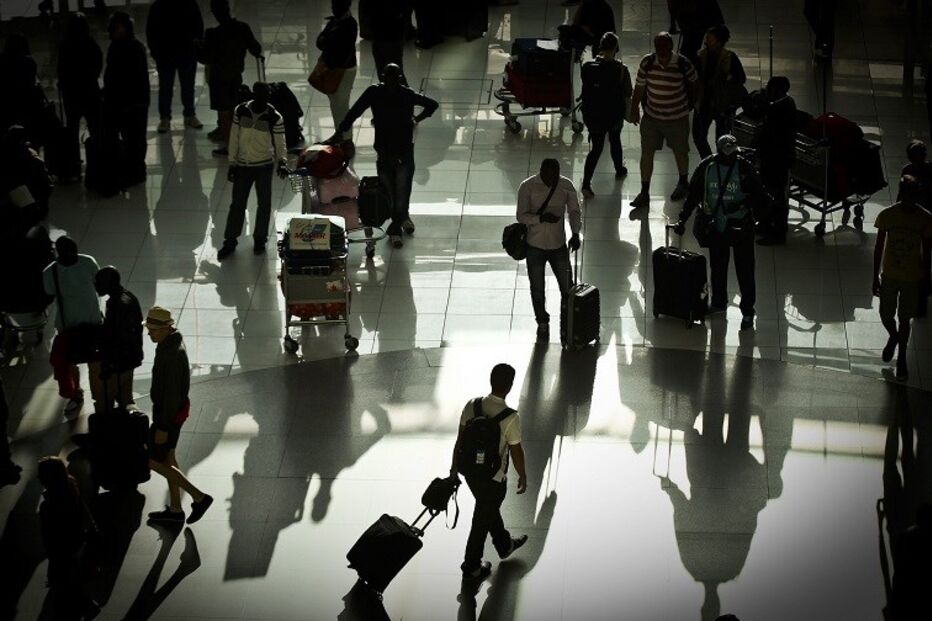 19-07-2015_23_15_36 26-27 emigração.jpg