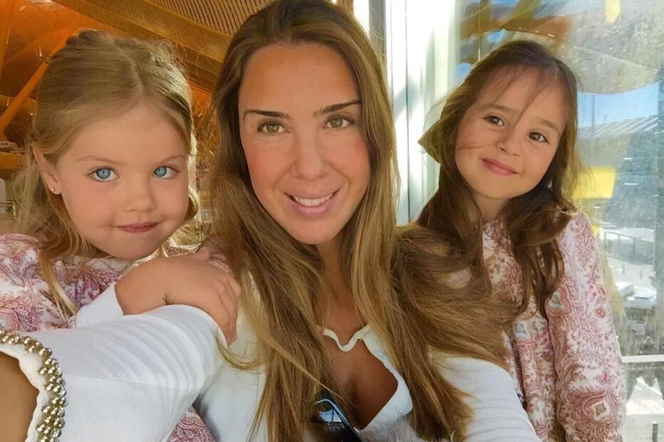 Joana Villas-Boas com as filhas