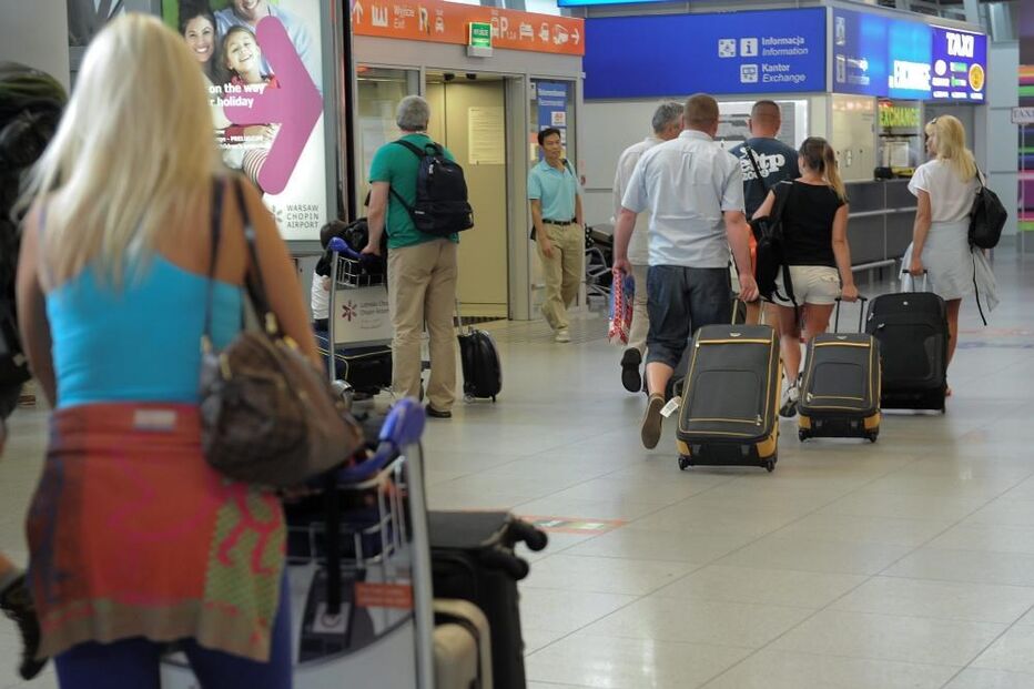 aeroporto, Varsóvia, passageiros,