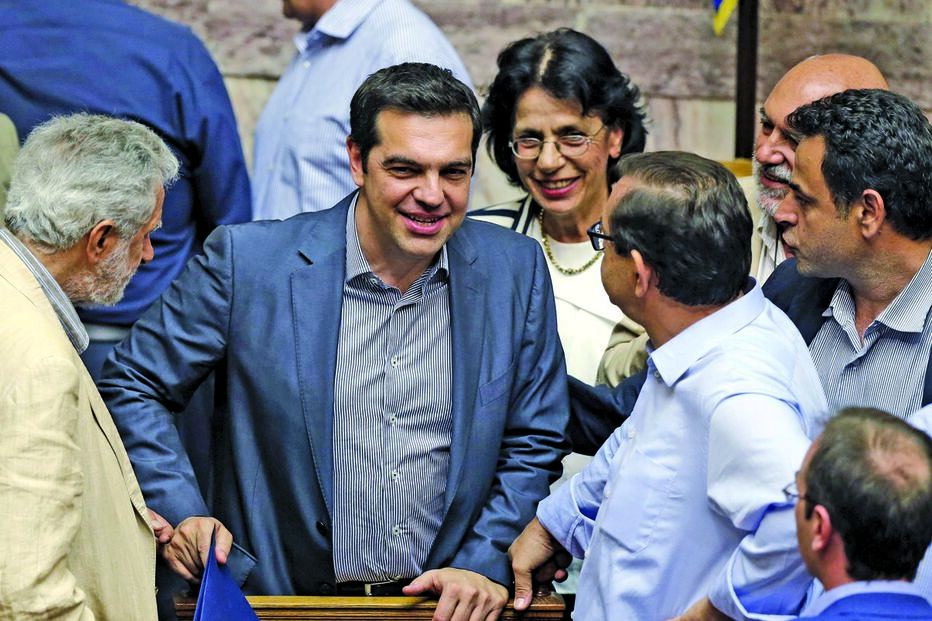 Grécia apressa terceiro resgate 