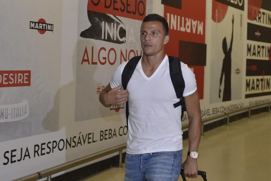 Lima, jogador, benfica, aeroporto, Portela, Lisboa
