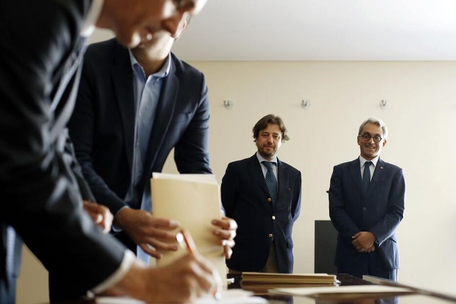 31-07-2015_01_09_21 37 pirataria.jpg