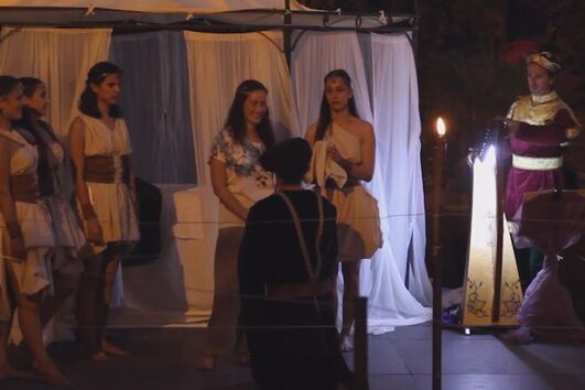 Pedido de casamento em feira medieval