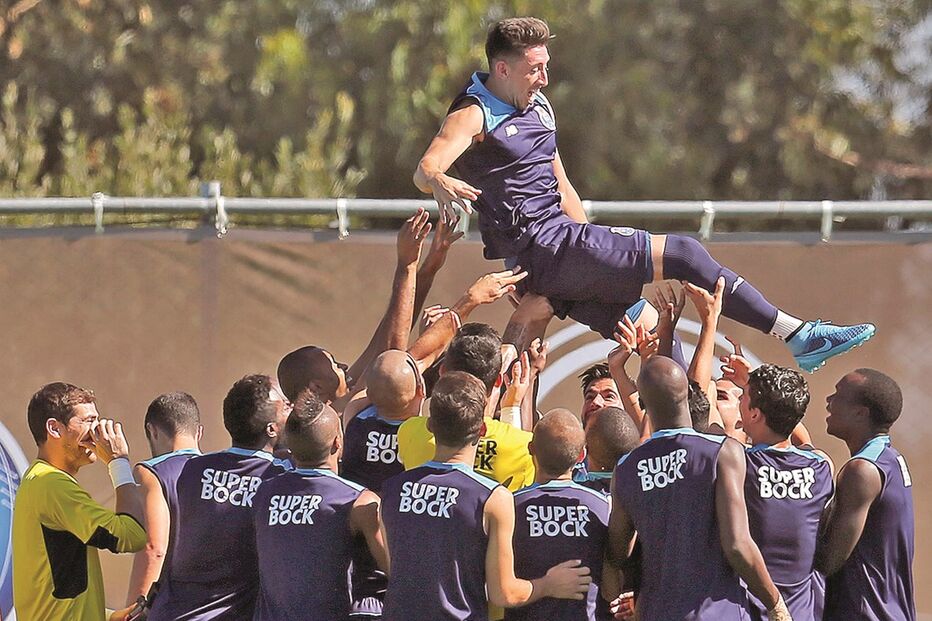 Herrera, mexicano, castigo, futebol