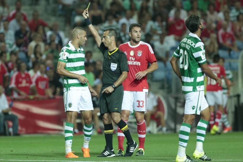 09-08-2015_22_48_49 slimani vê amarelo.jpg