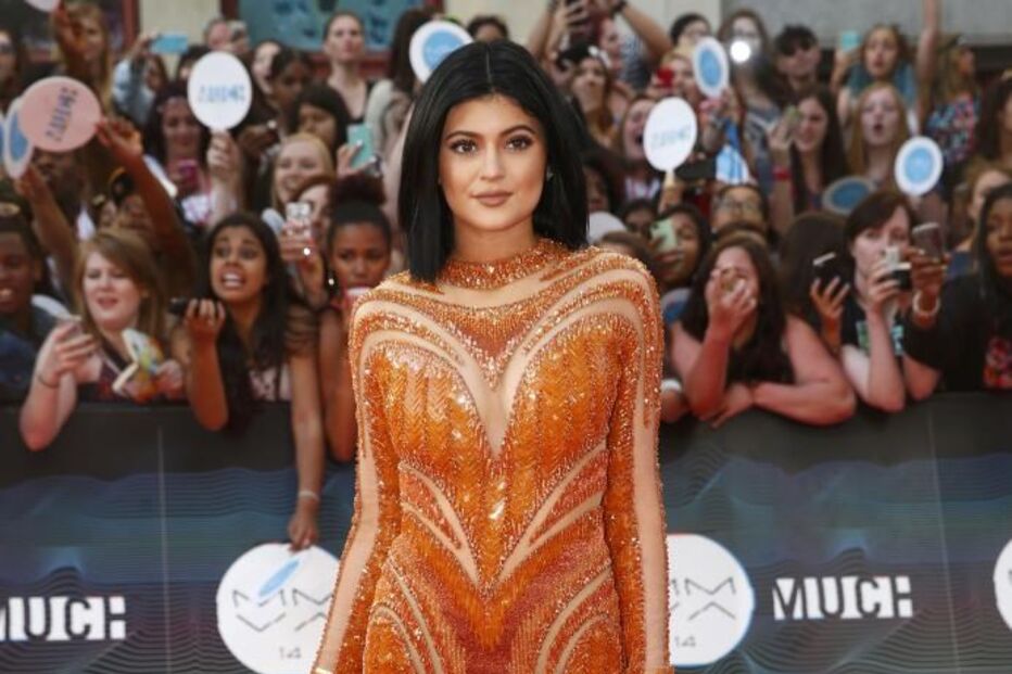 kylie jenner, passadeira vermelha