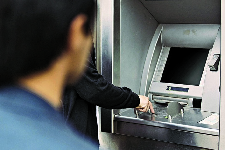 Procura sexo e é roubado 