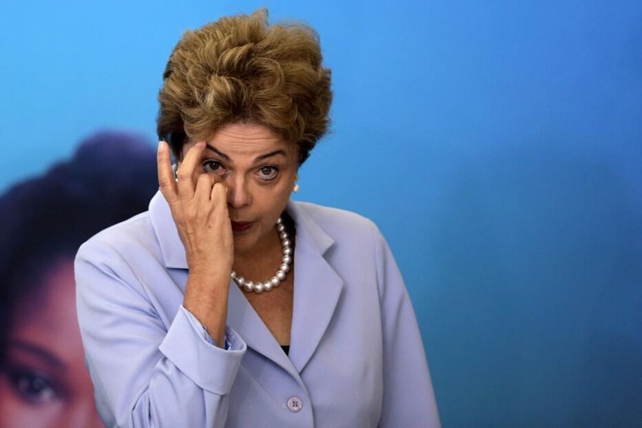 13-08-2015_22_09_03 31 dilma.jpg