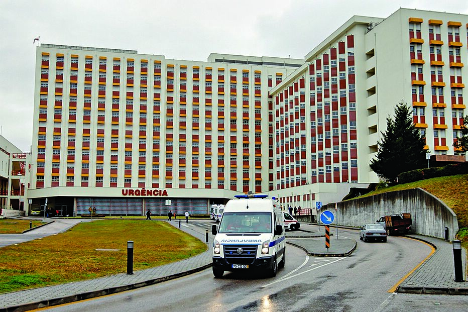 Idoso sofre queda fatal no hospital 