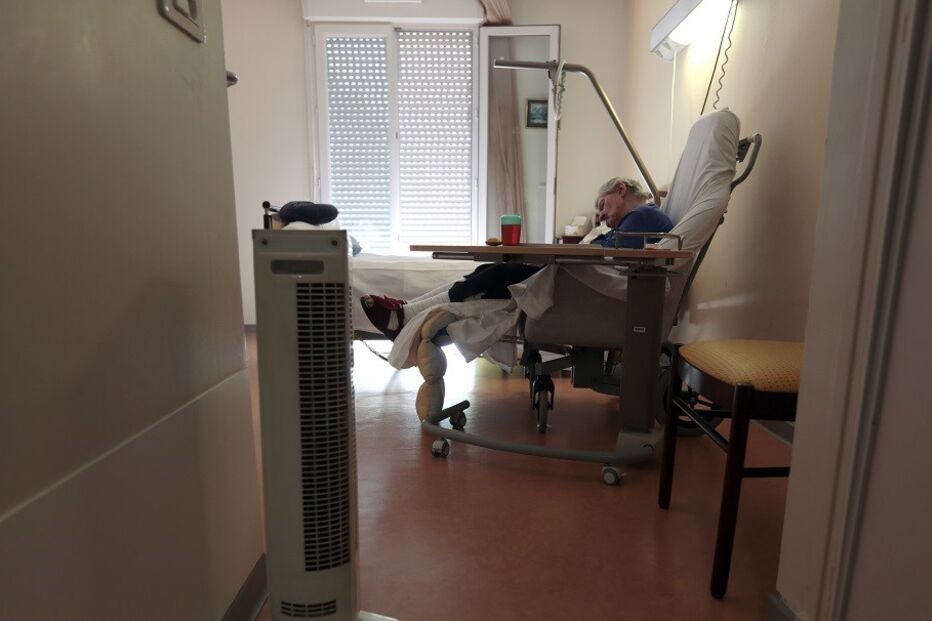 14-08-2015_01_12_10 19 abandono idosos.jpg