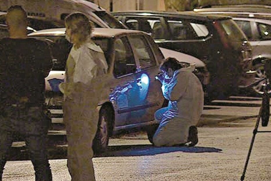 16-08-2015_22_21_20 13 facada.jpg