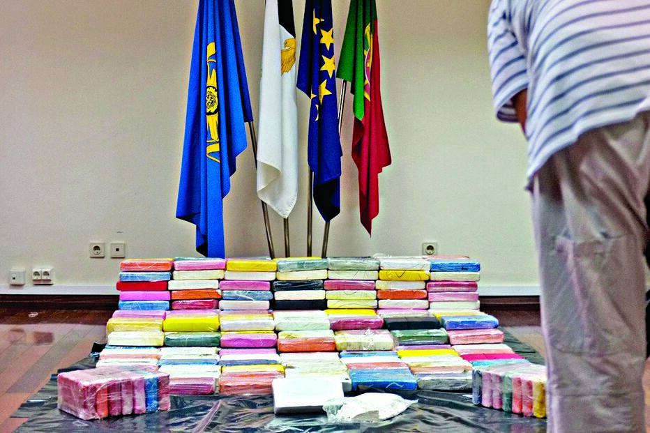 veleiro, avaria, Açores, droga, cocaína