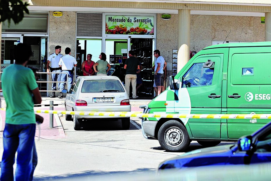 Assalto armado rende 35 mil € 