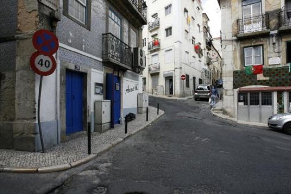 20-08-2015_02_00_09 12 mouraria.jpg