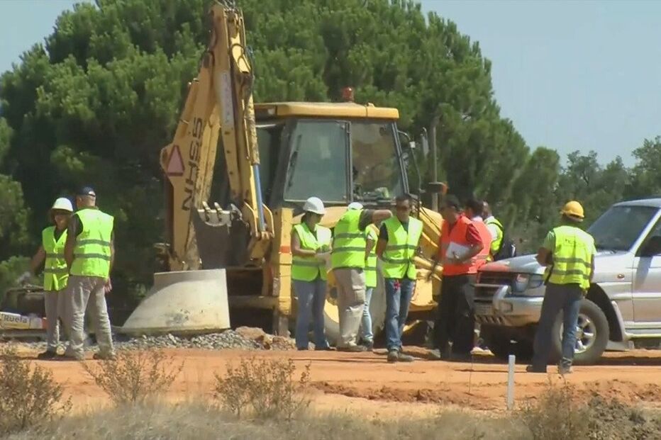 retroescavadora, acidente de trabalho