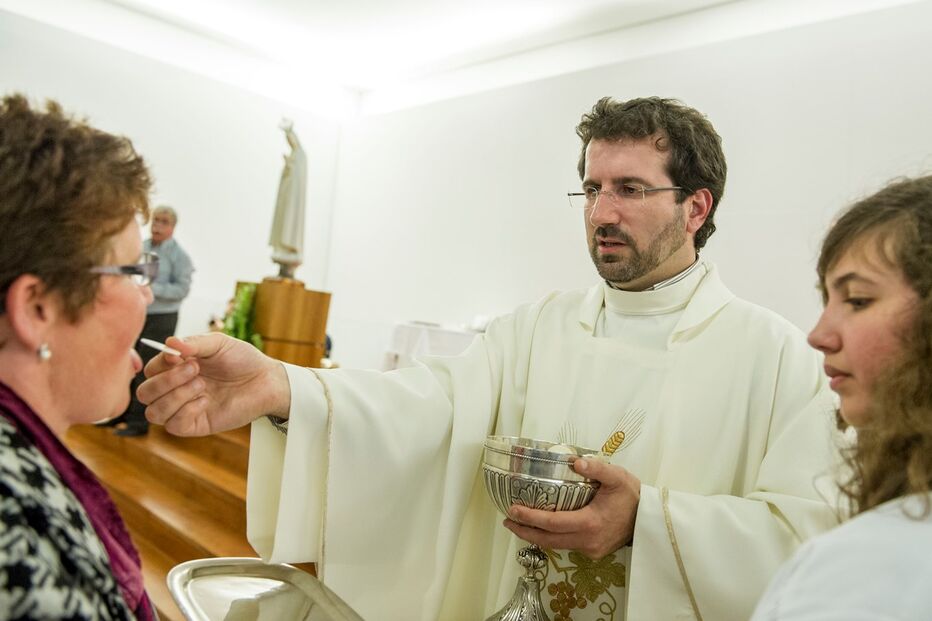 Padre Roberto, Canelas