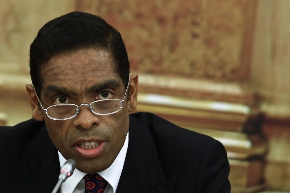 Álvaro Sobrinho, investimentos, Sporting, CMVM, Banco de Portugal, desporto, futebol