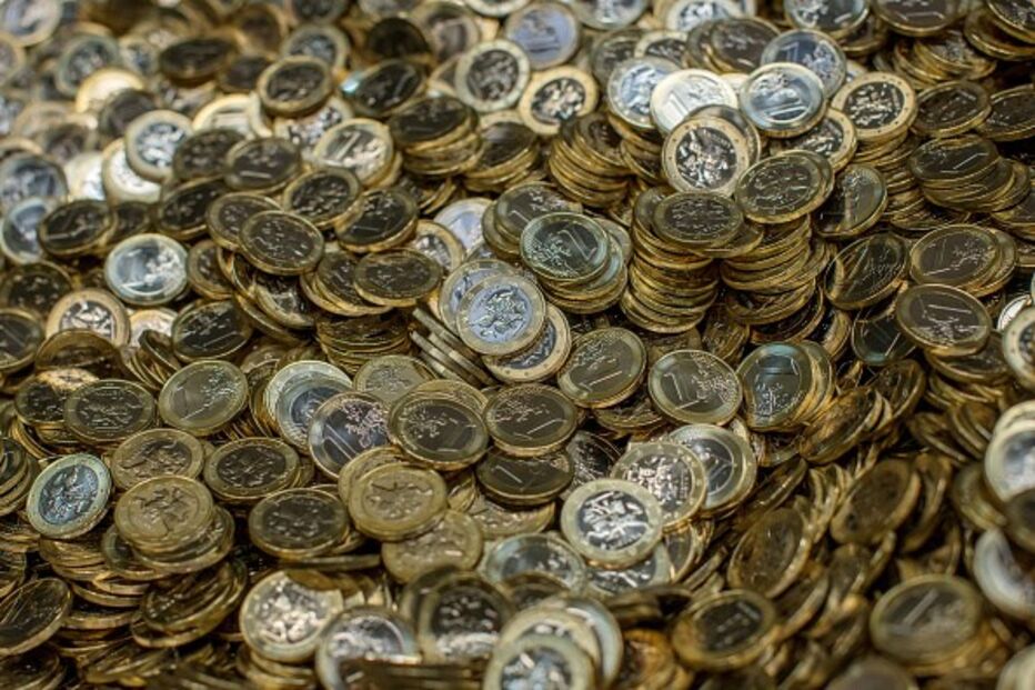 Euro, dólar, inflação, economia, negócios e finanças