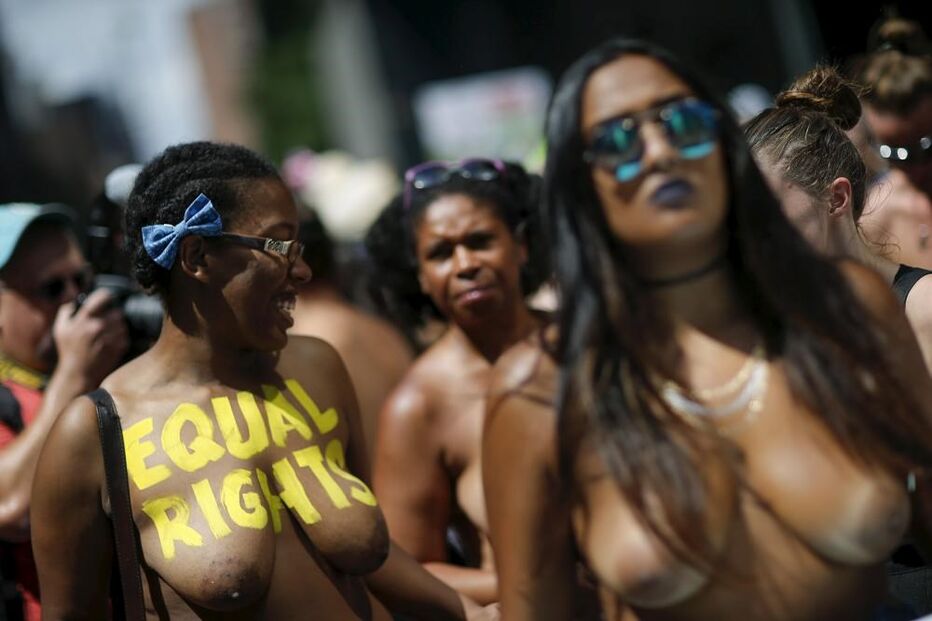 topless, free the nipple, nova iorque, new hampshire, marcha, direitos, igualdade