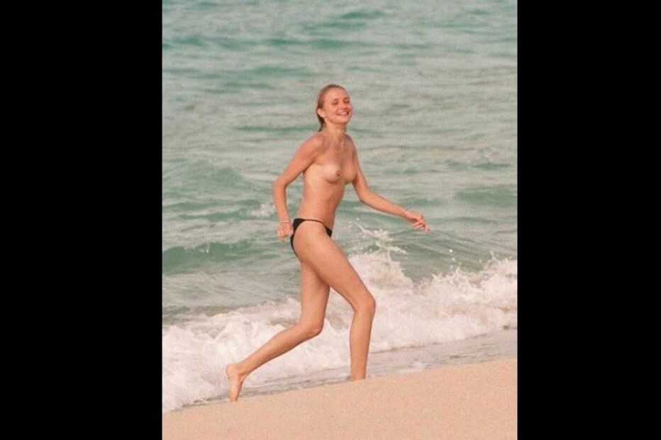 topless, Cameron Diaz