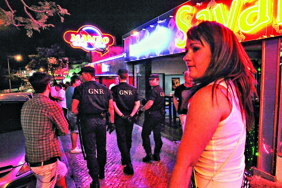 Confrontos entre irlandeses e GNR 