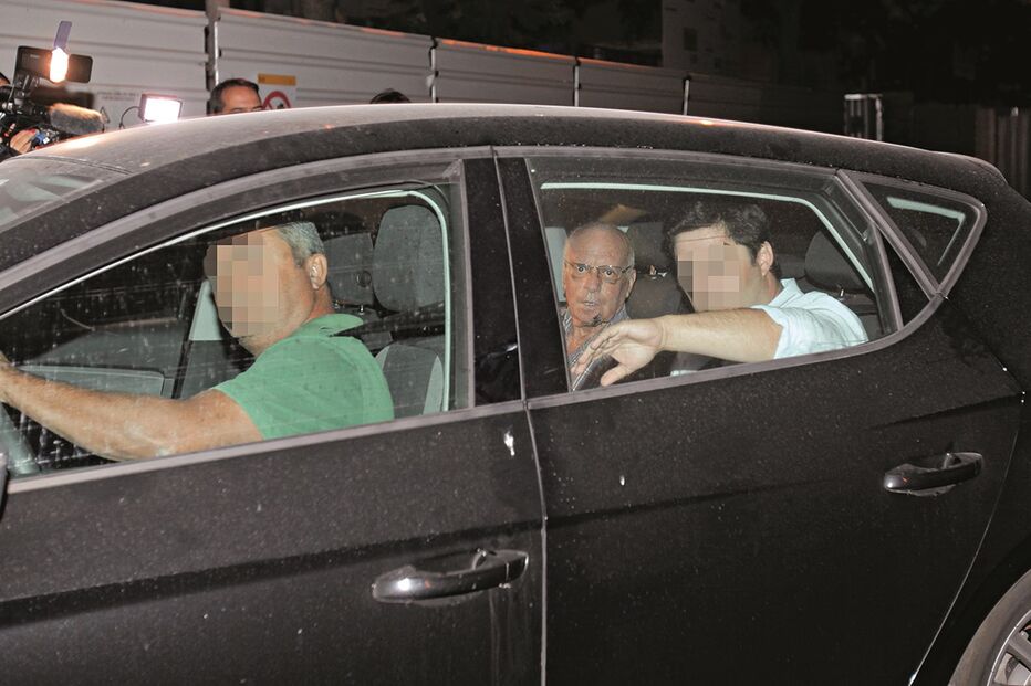 Triplo homicida sorri ao ser preso 