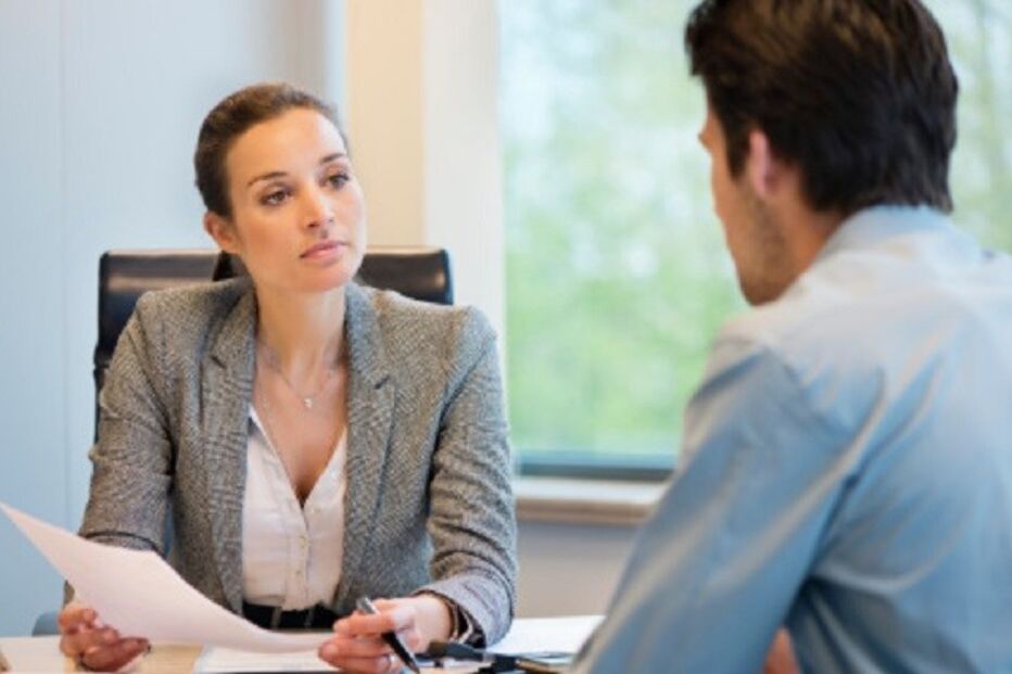 selfia, nu, Illinois, insólito, entrevista de trabalho